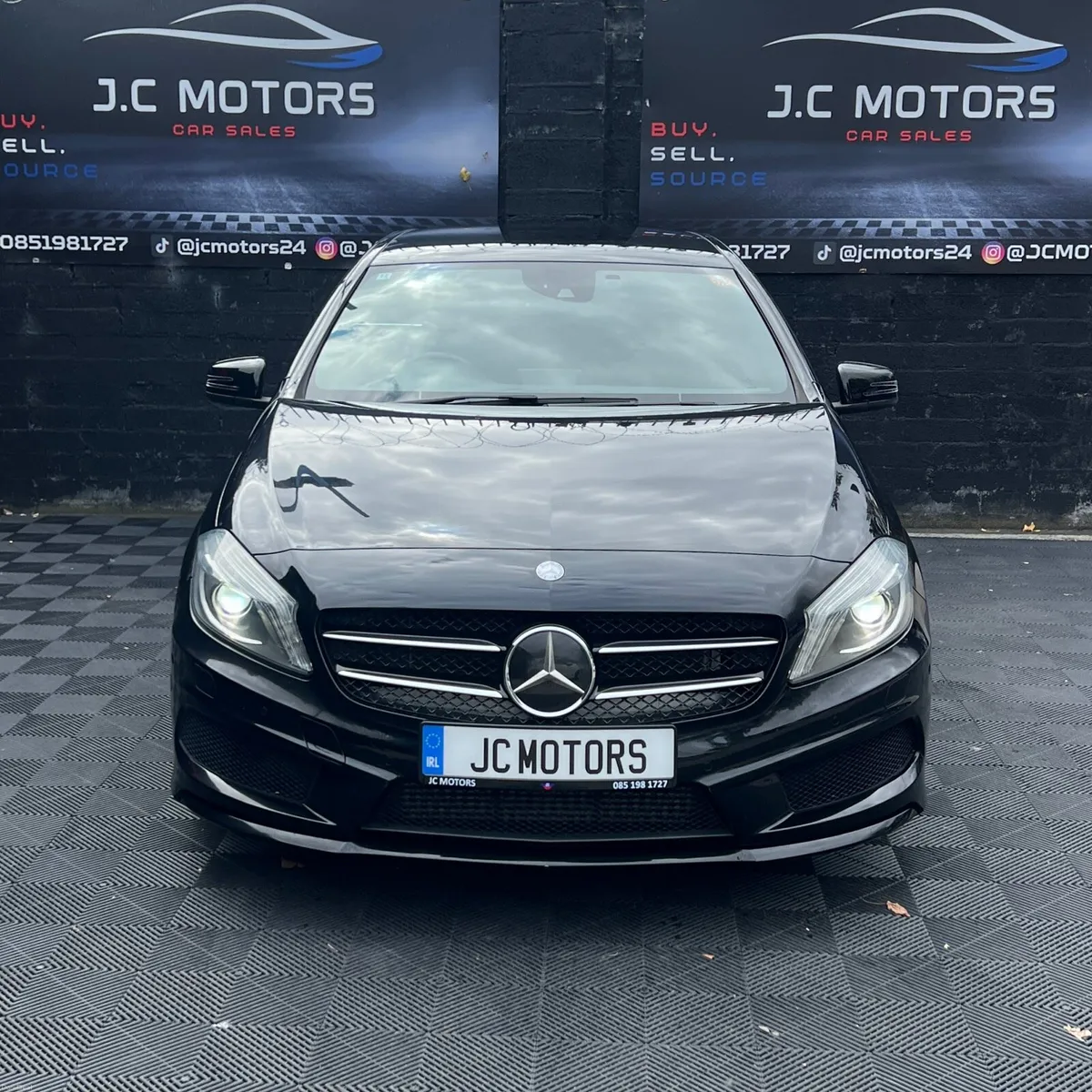 2014 Mercedes A180 AMG Line Premium Plus - Image 2