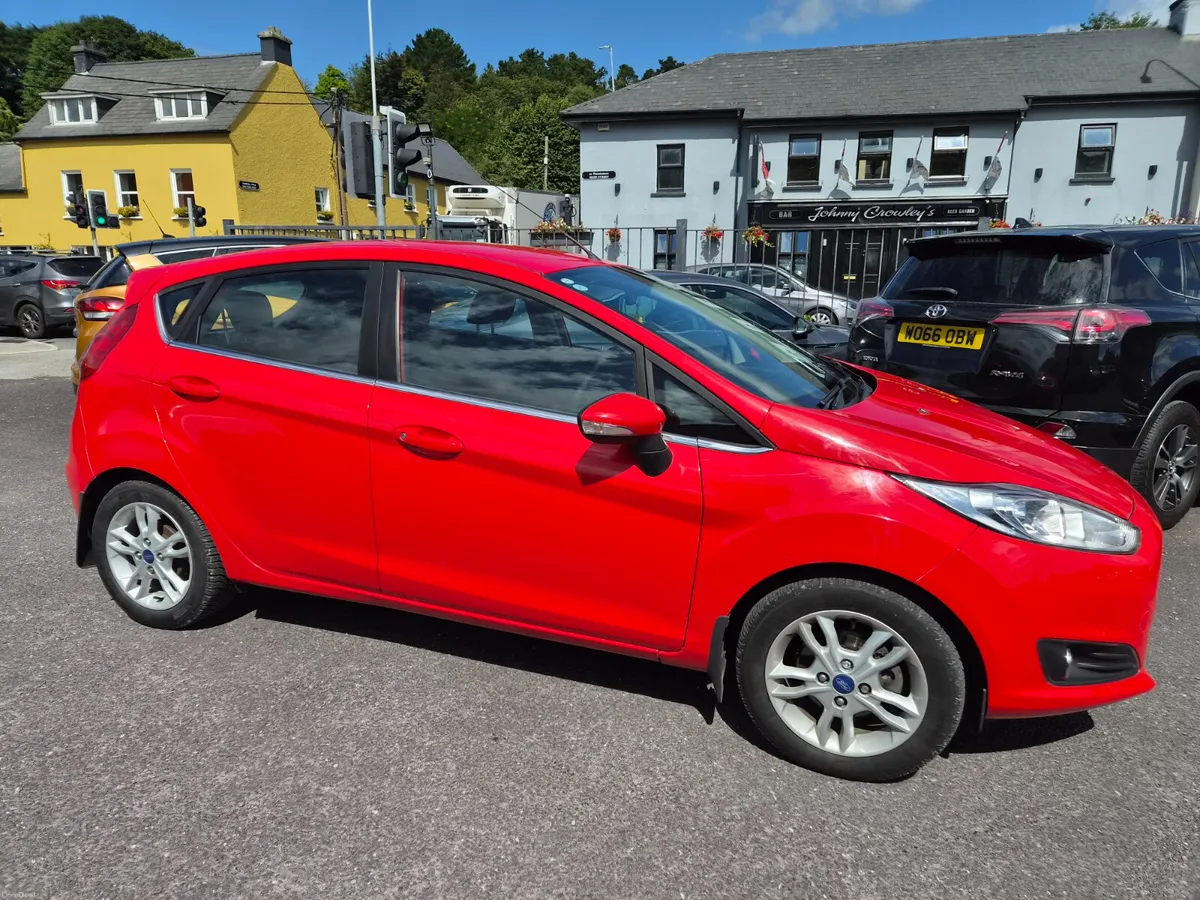2015 Ford Fiesta Zetec, 1.25, 82PS, Superb History - Image 2