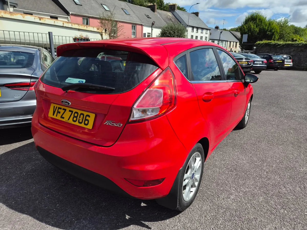 2015 Ford Fiesta Zetec, 1.25, 82PS, Superb History - Image 6