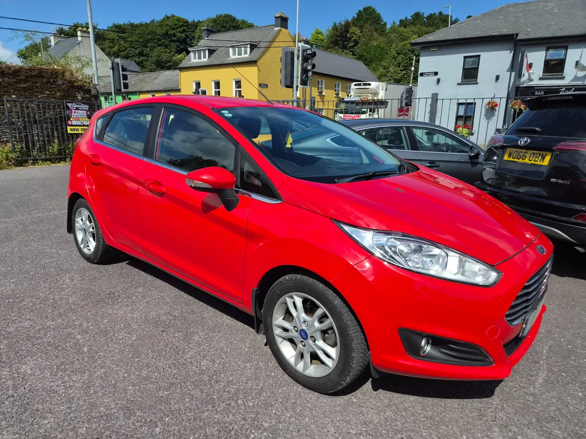 2015 Ford Fiesta Zetec, 1.25, 82PS, Superb History - Image 1