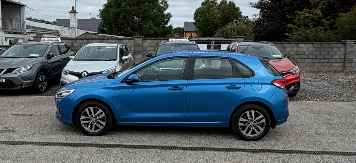 17 Hyundai i30 New Nct - Image 3