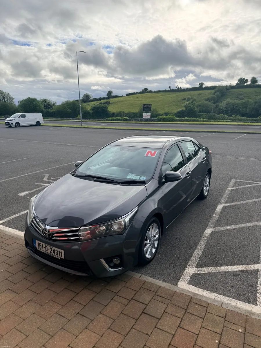 Toyota Corolla 2015 - Image 1
