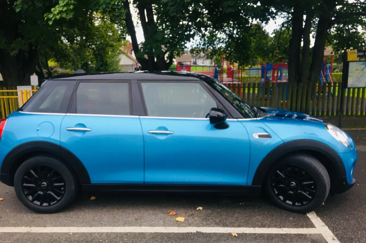 Mini Cooper 1.5 Petrol Automatic 5 door High Spec - Image 6