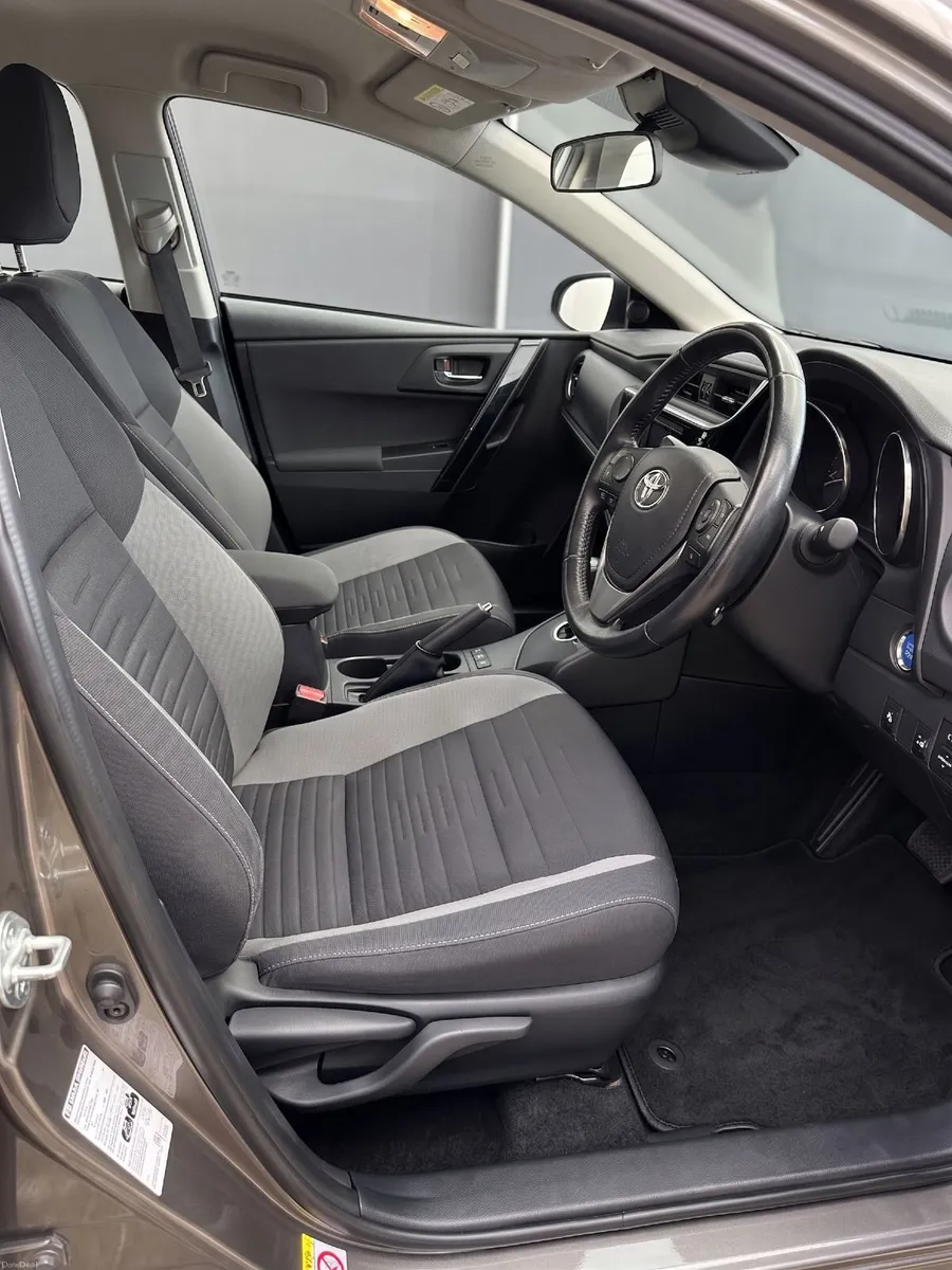 Toyota Auris 2017 Touring - Full Toyota History - Image 6