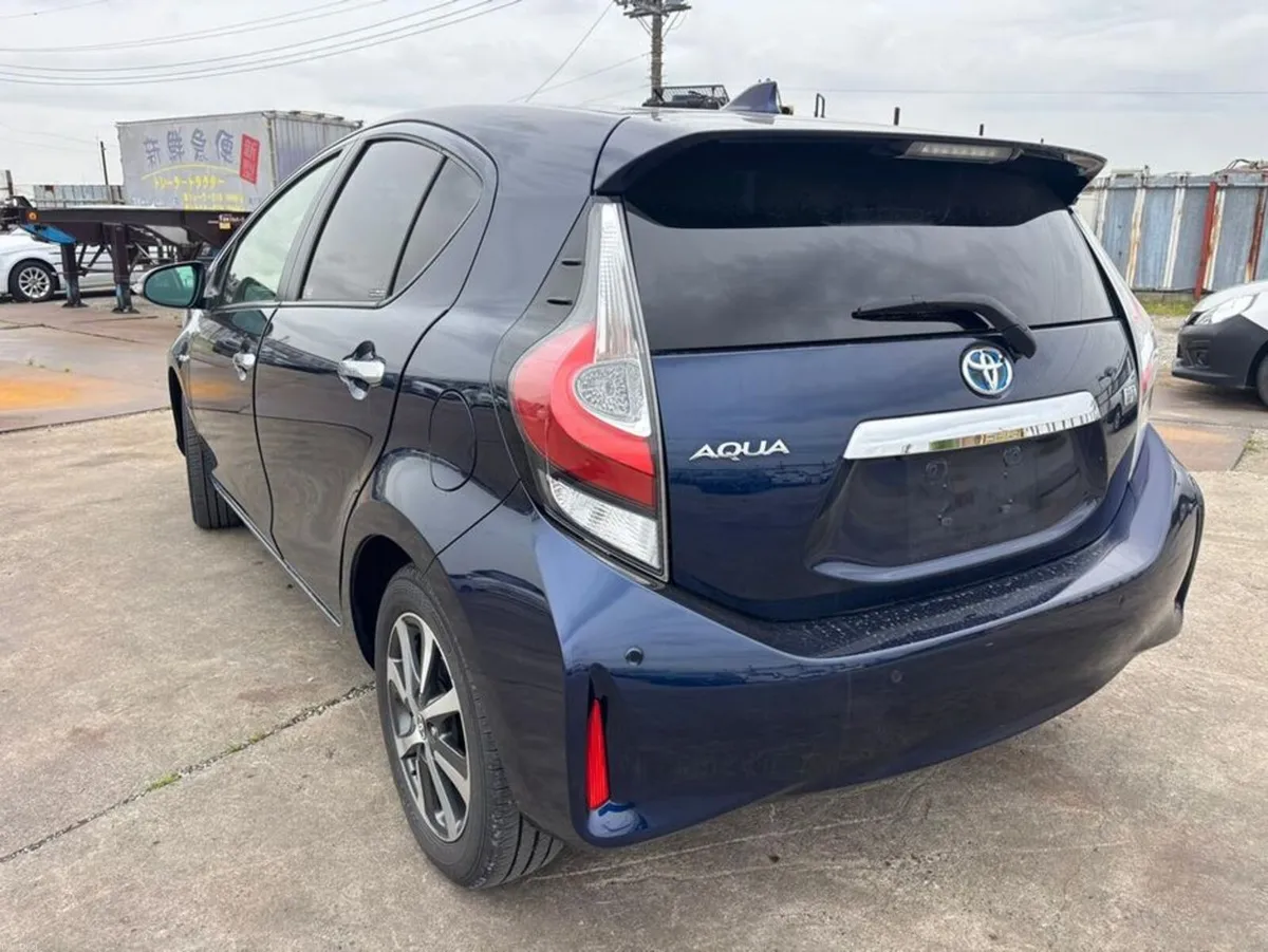 Toyota Aqua S Style Black - Image 4