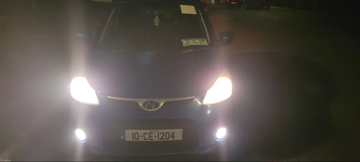 Hyundai i10 2010 - Image 1