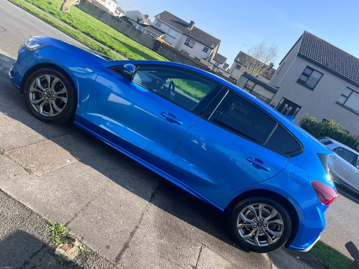Ford Focus St-Line 1.0T - Image 2