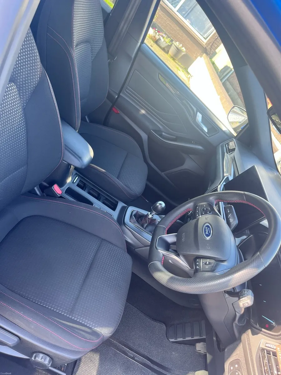Ford Focus St-Line 1.0T - Image 3
