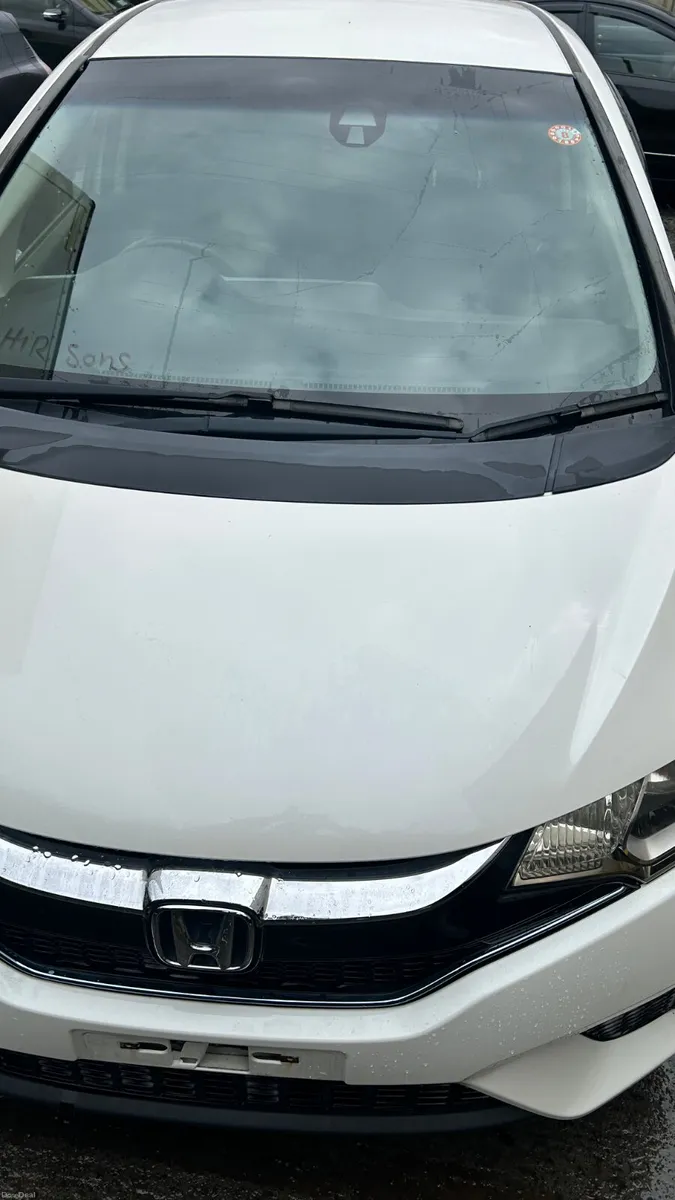 2017 Honda Fit L 1.5 Petrol Hybrid, Auto, 96k kms - Image 5