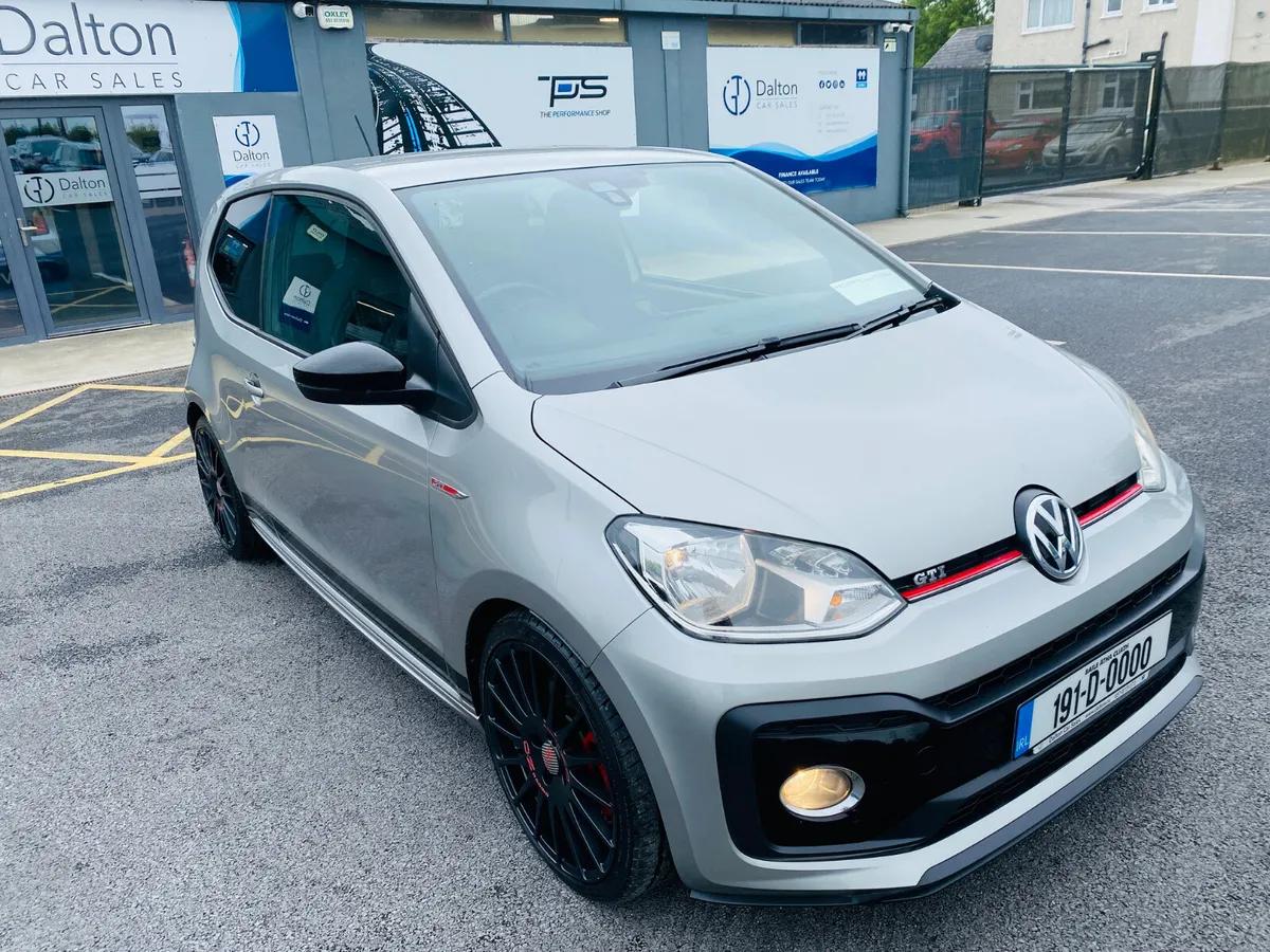 VOLKSWAGEN UP! GTI 2019 (191) - Image 3