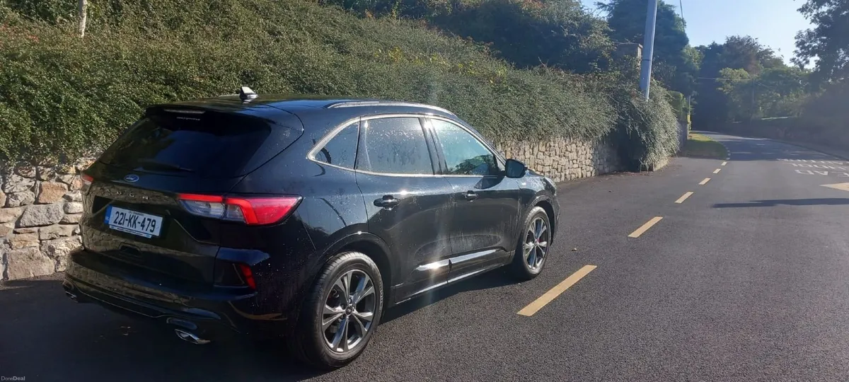 Ford Kuga 2022 - Image 4