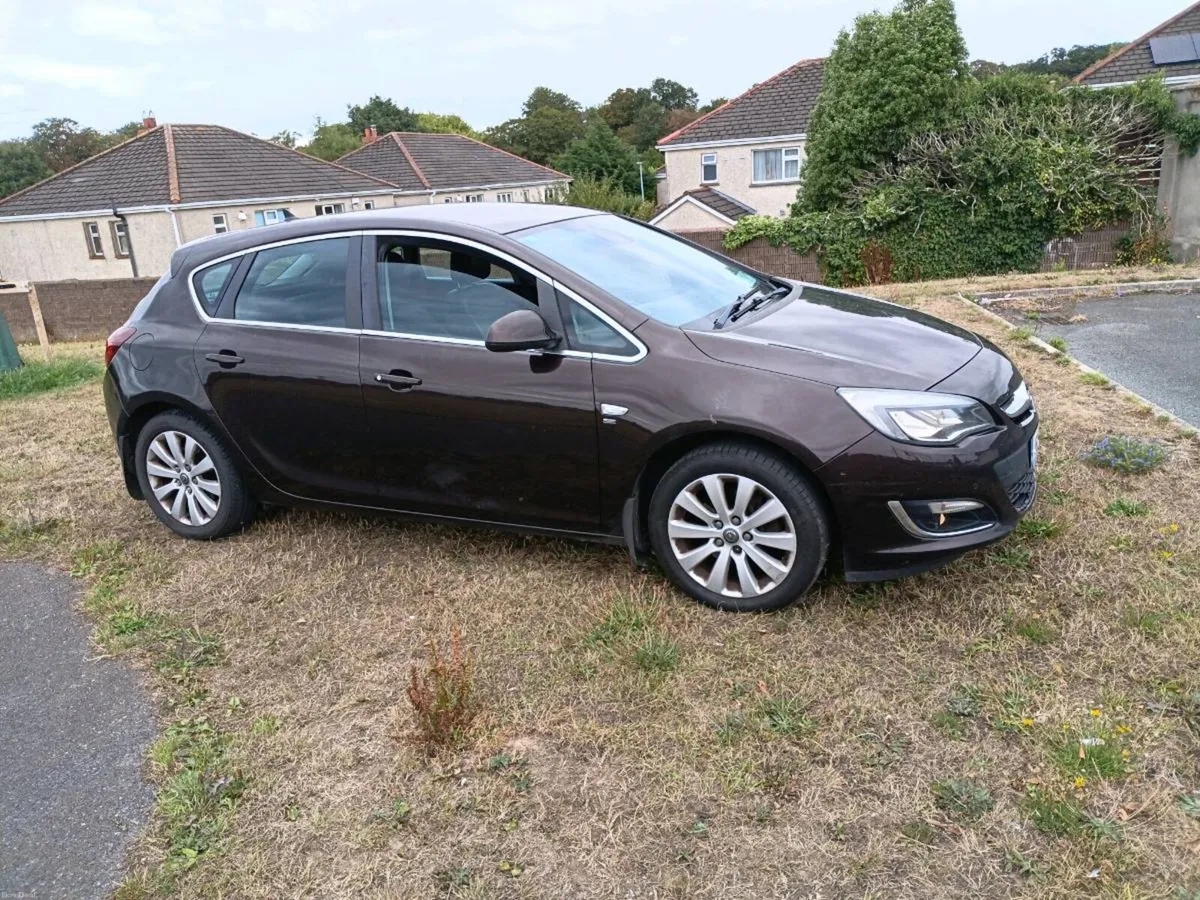 2015 opel astra  1,6 diesel  new nct 11/27 - Image 2