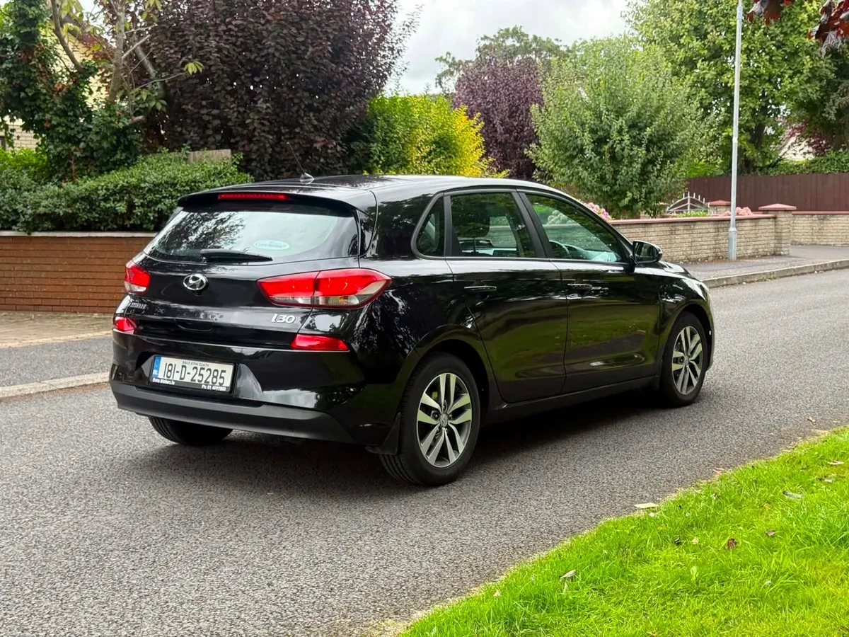 2018 Hyundai i30 nct and tax - Image 4