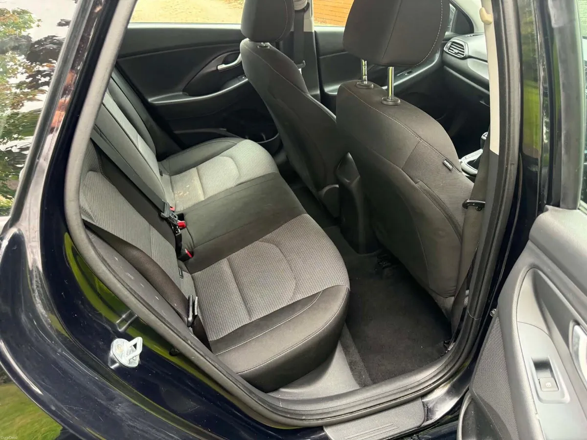 2018 Hyundai i30 nct and tax - Image 5