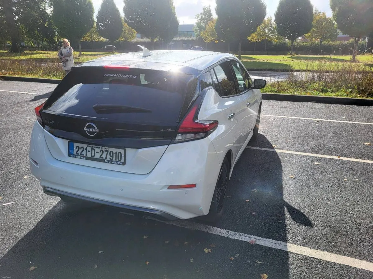 Car - Image 3