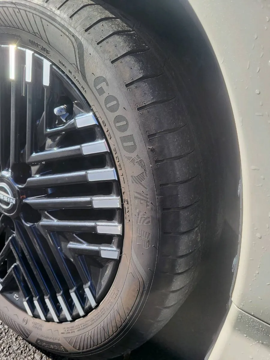 Car - Image 5