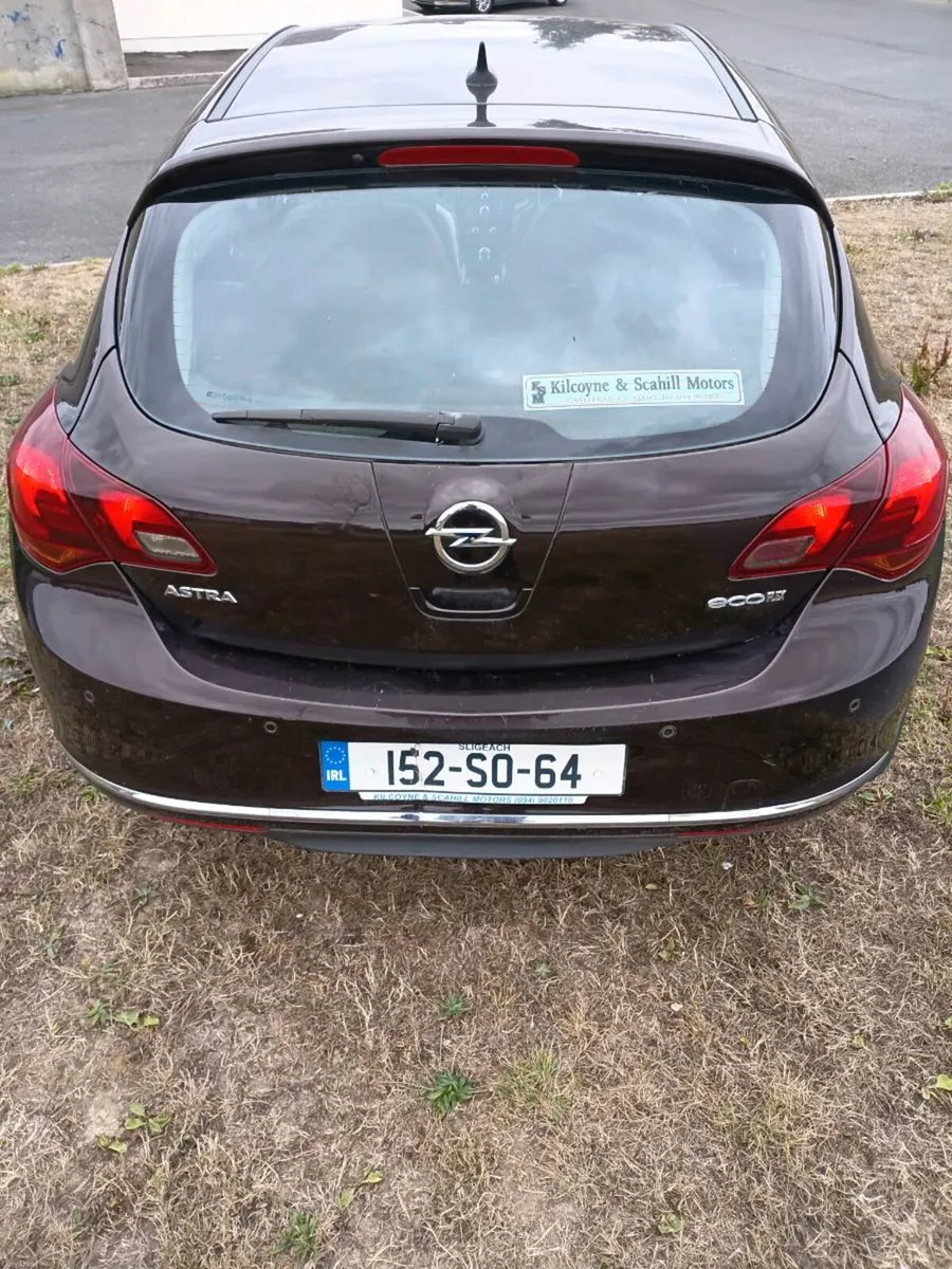 2015 opel astra  1,6 diesel  new nct 11/27 - Image 4