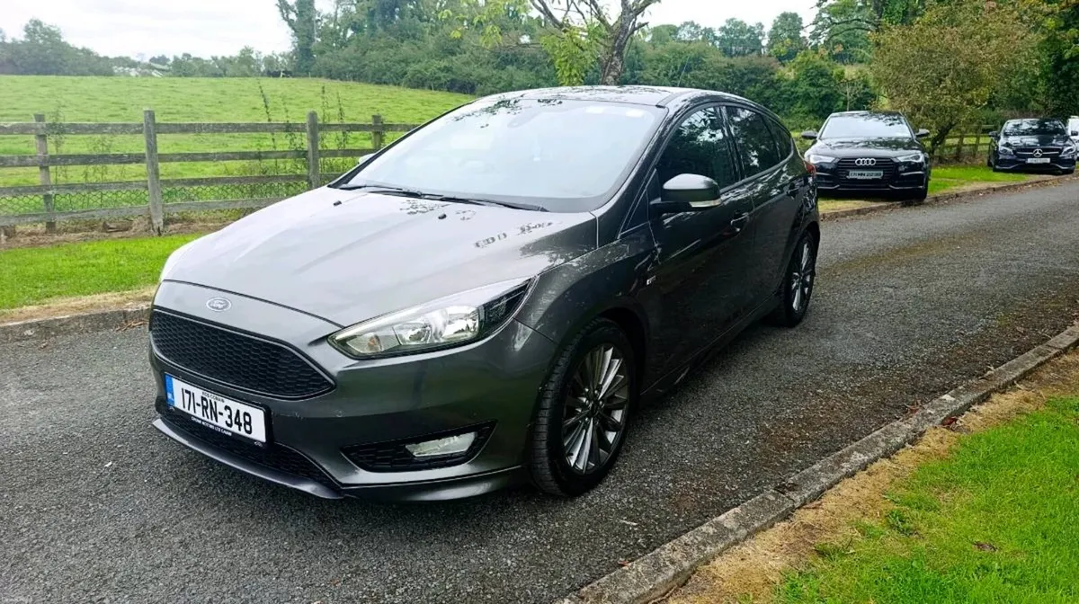 2017 Ford Focus Stline Diesel - Image 2