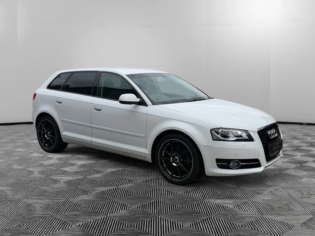 Audi A3 - Auto *Low KM* - Image 6