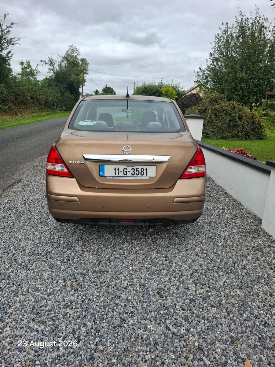 Nissan Tiida 2011 only 101000 km - Image 4