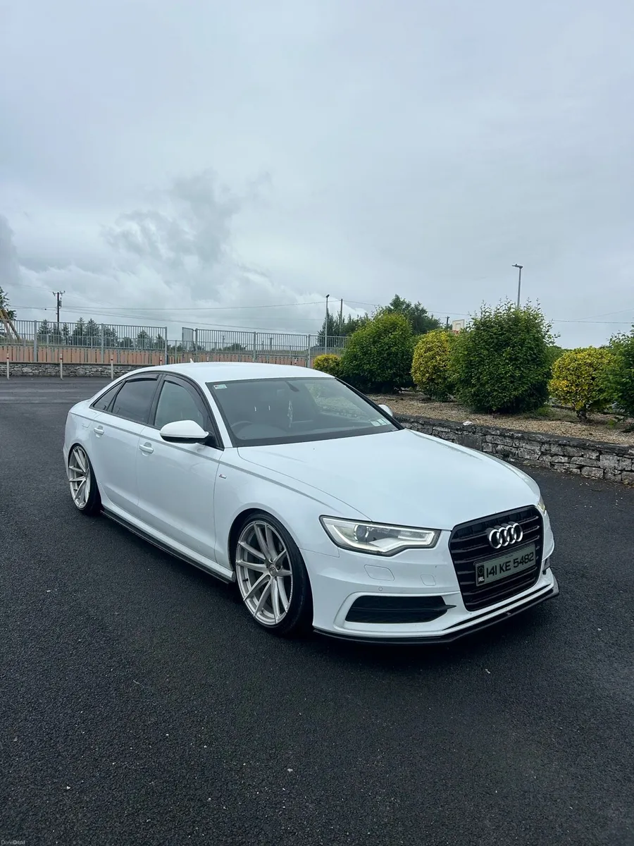 Audi A6 S-Line Ultra Black Edition - Image 4