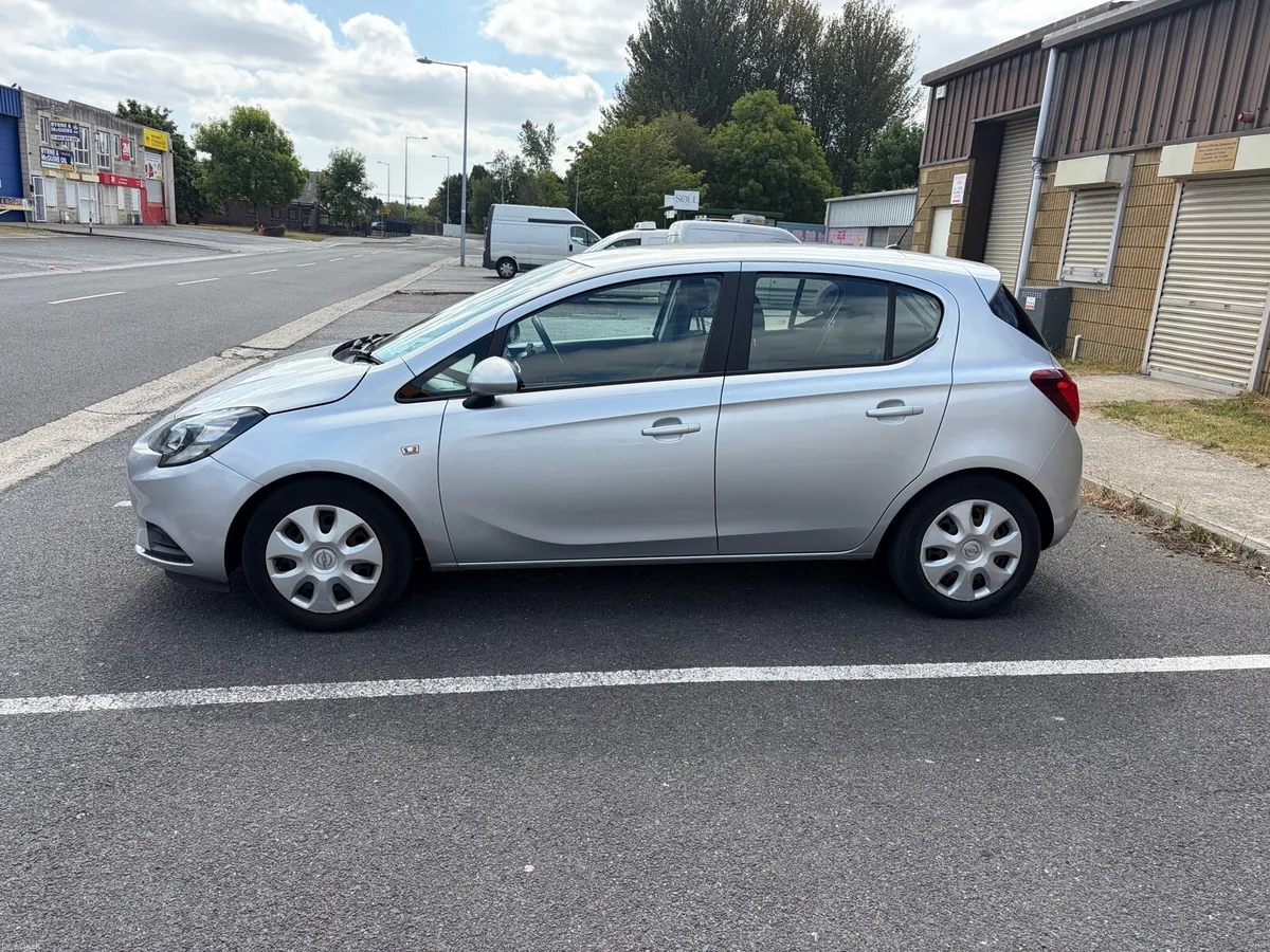 Opel Corsa E 1.4l Petrol - Image 4
