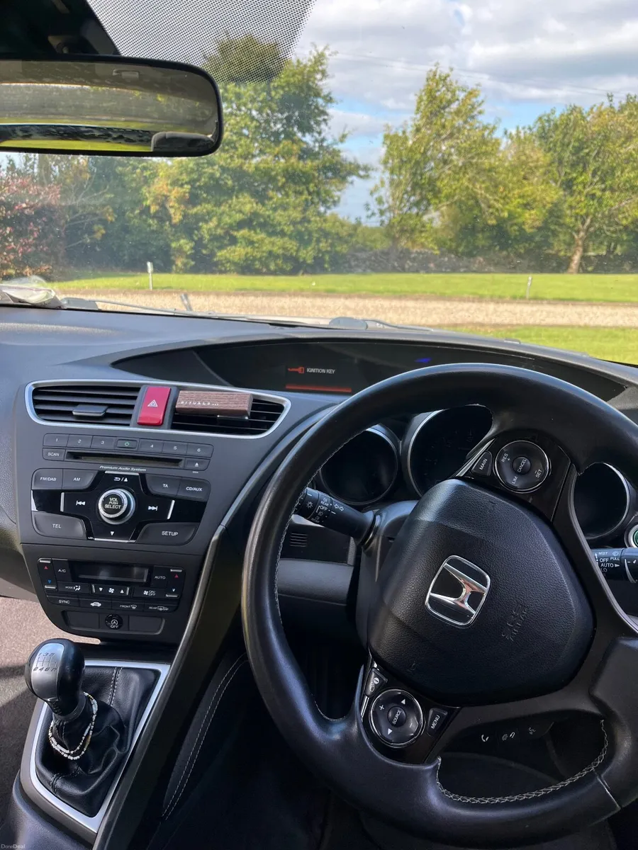 Honda Civic 2014 - Image 3