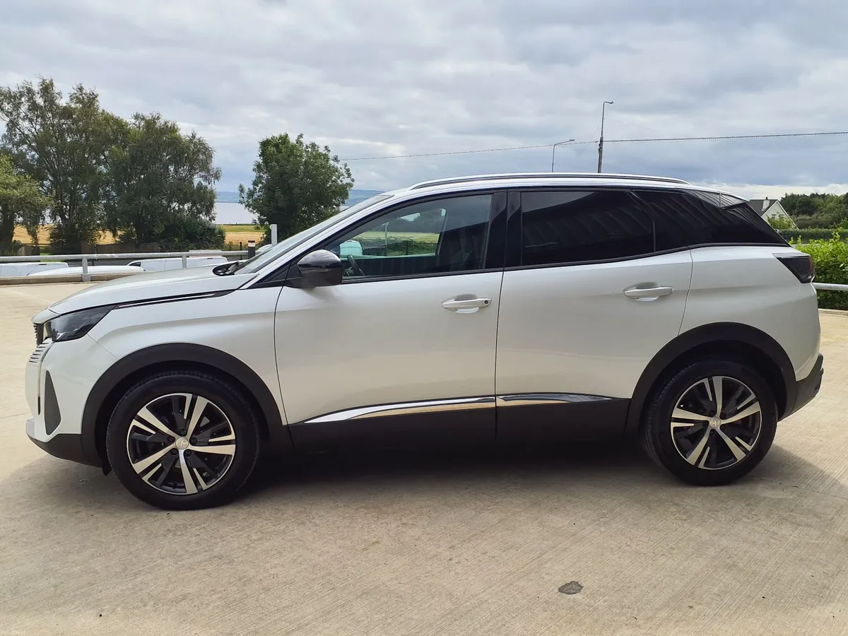 2023 Peugeot 3008 BLUE HDI S/S ALLURE - Image 3