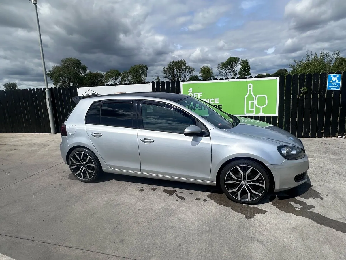 2013 Volkswagen Golf 1.6 TDI – Manual - Image 1