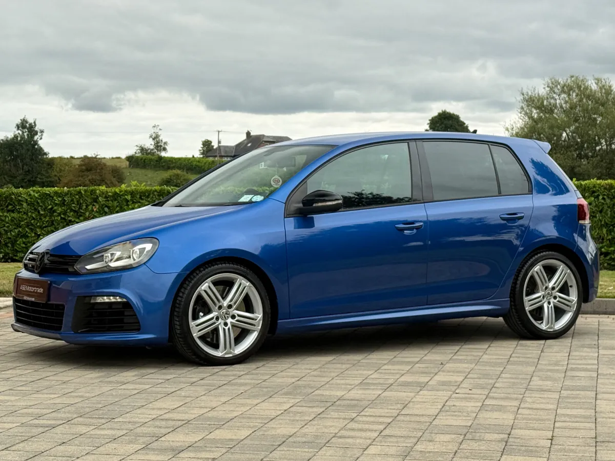 2013 Volkswagen Golf R - Image 3