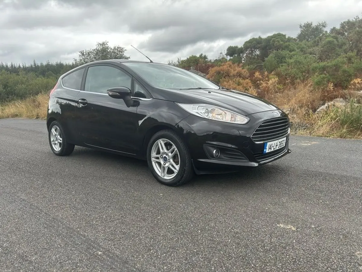 2014 Ford Fiesta - Image 1