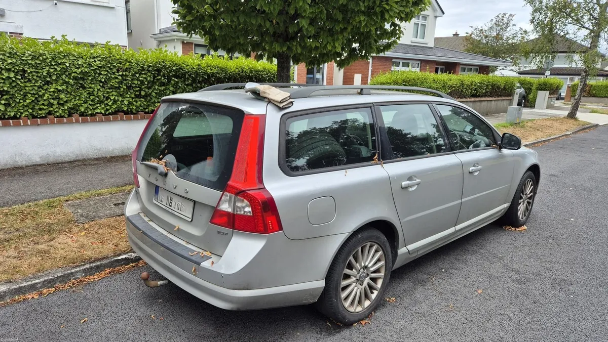 Volvo V70 2008 - Image 4
