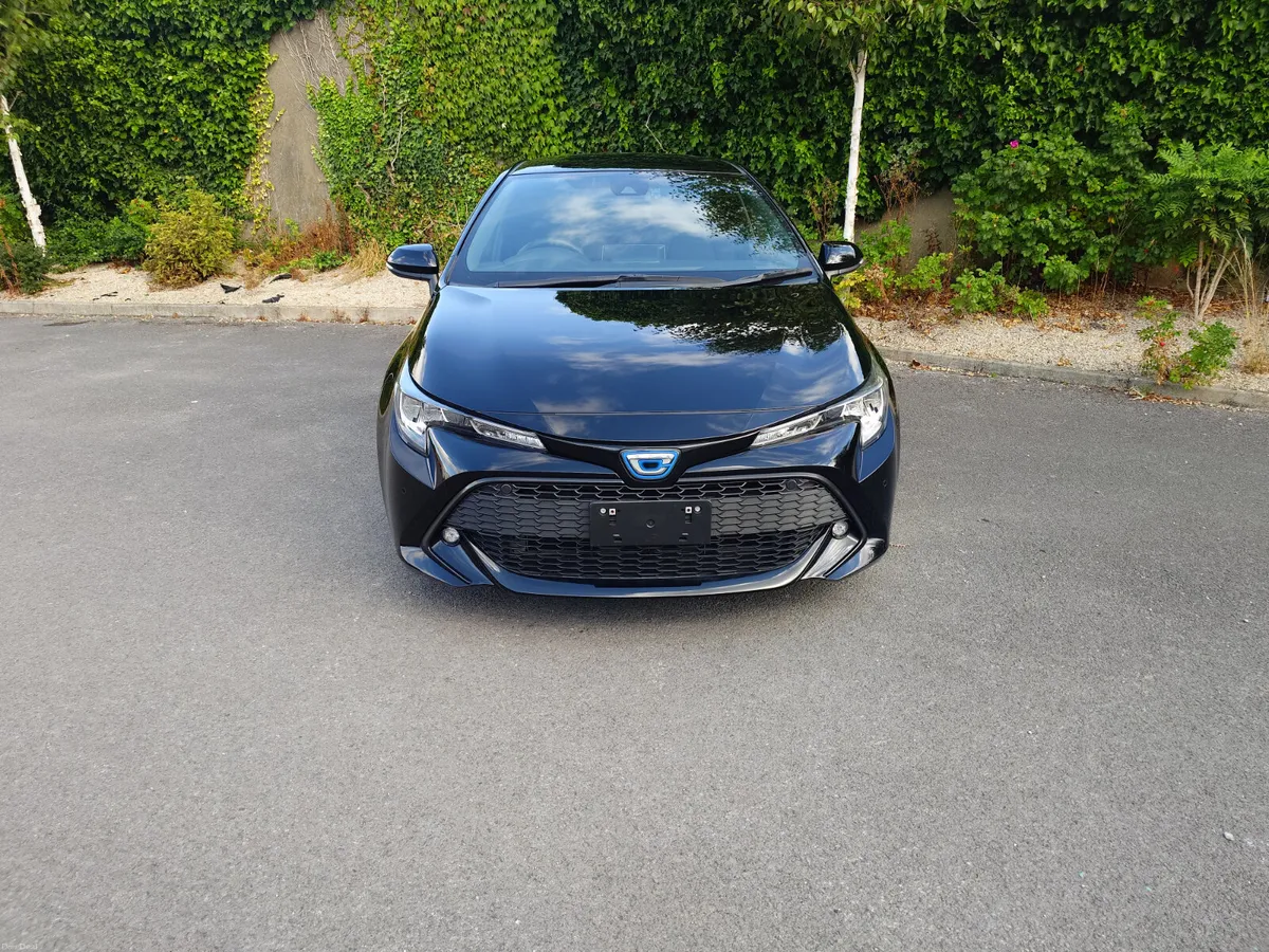 Toyota Corolla Sport Hybrid - Image 2