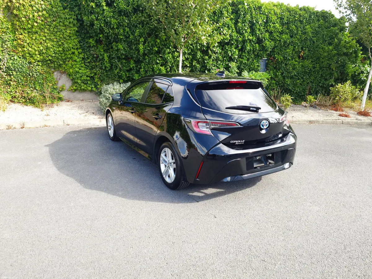 Toyota Corolla Sport Hybrid - Image 5