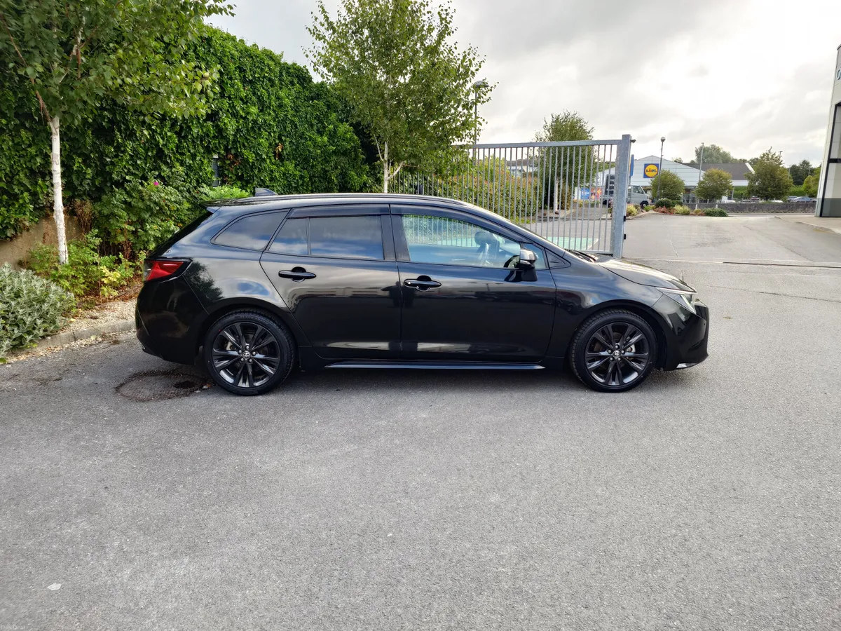 Toyota Corolla WXB Hybrid - Image 4