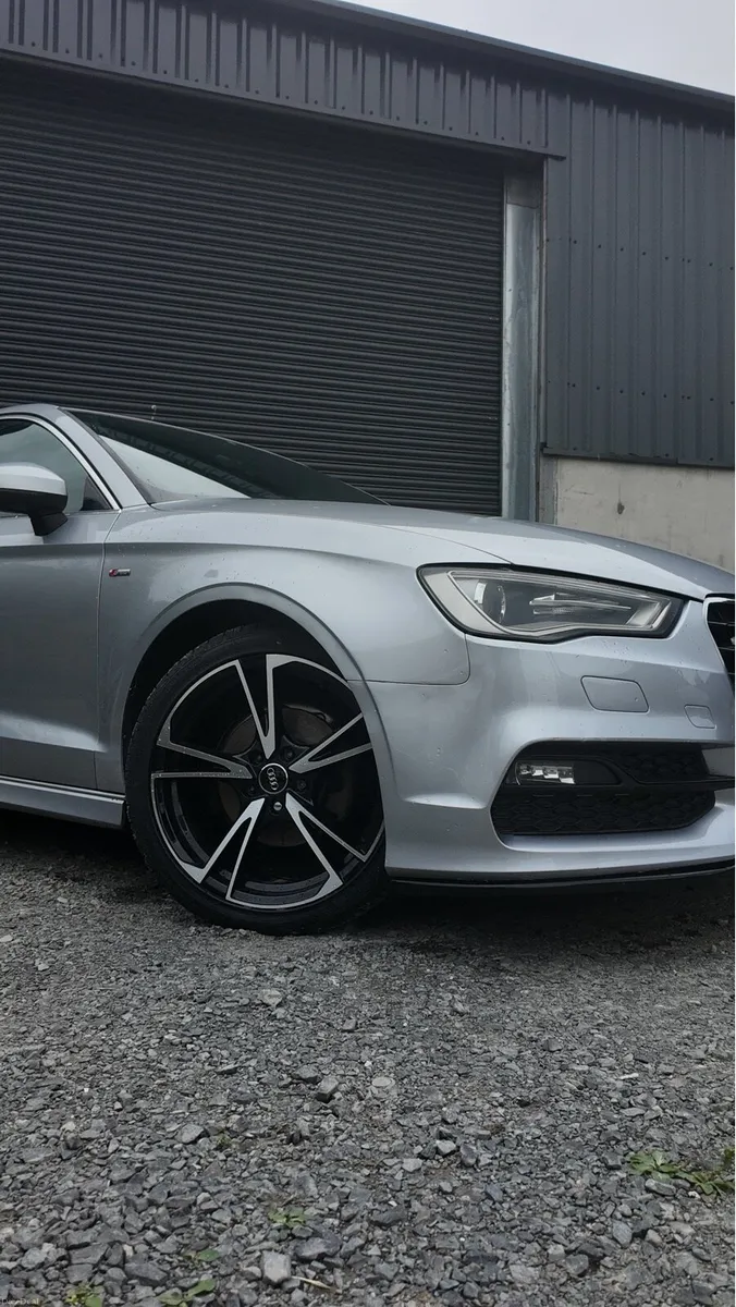 2015 Audi A3 S line - Image 3