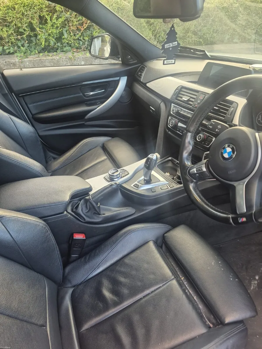 BMW 3-Series 2017 - Image 4