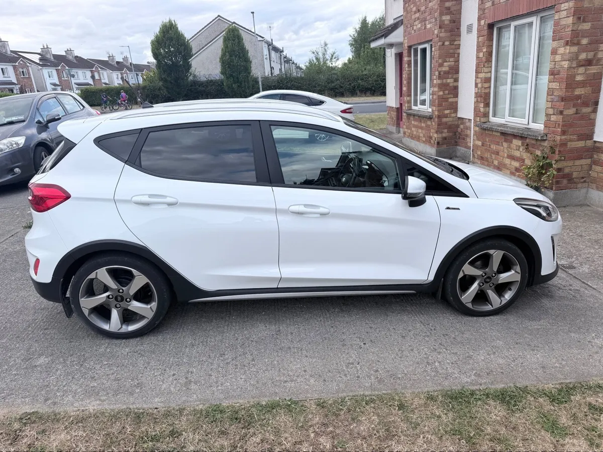 Ford Fiesta Active 2019 - Image 3