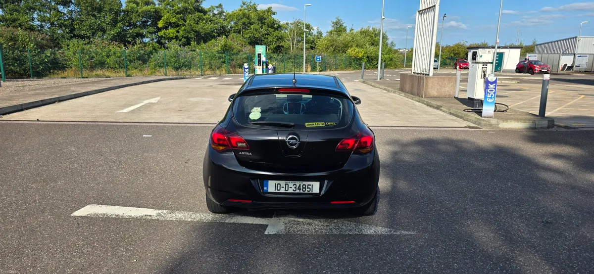 Opel Astra SRI 1.4 petrol New Nct 11.2027 - Image 6