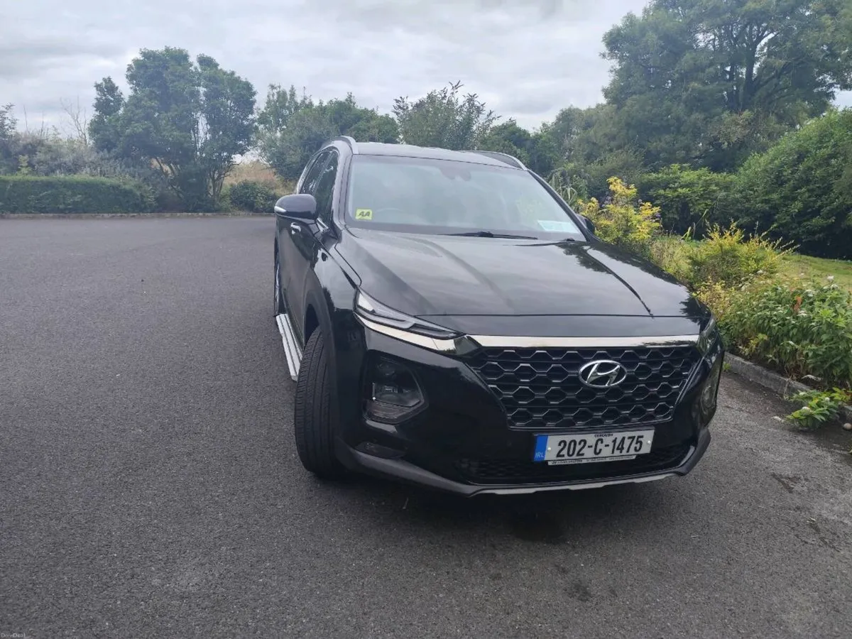Hyundai Santa Fe 4WD Executive Plus - Image 3