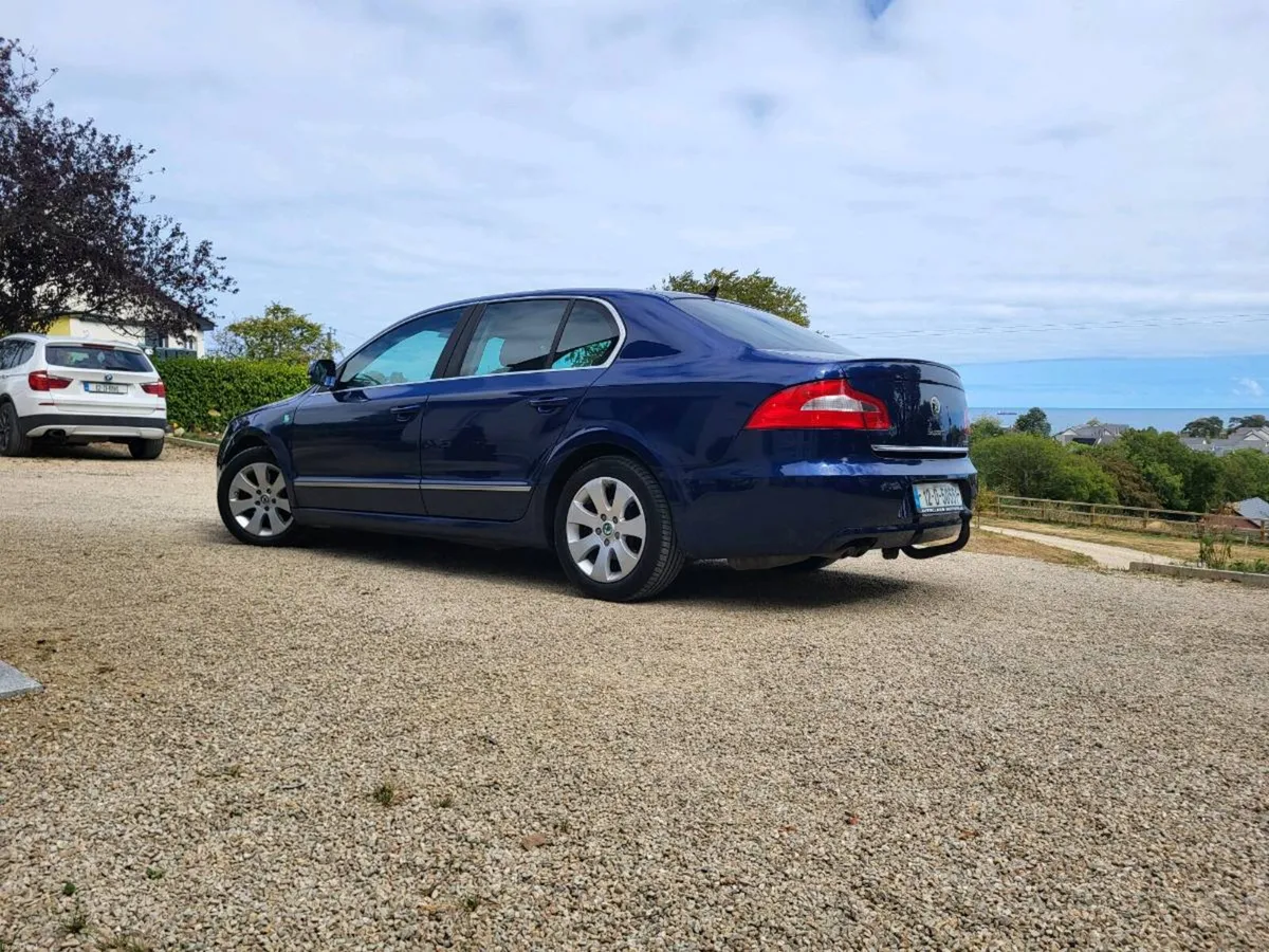 Skoda superb taxed & tested with FSH - Image 6