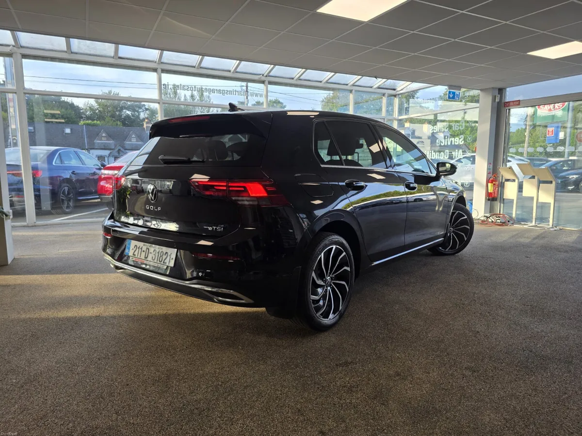 Volkswagen Golf 1.5 eTSI 150HP Style DSG MHEV 2021 - Image 3
