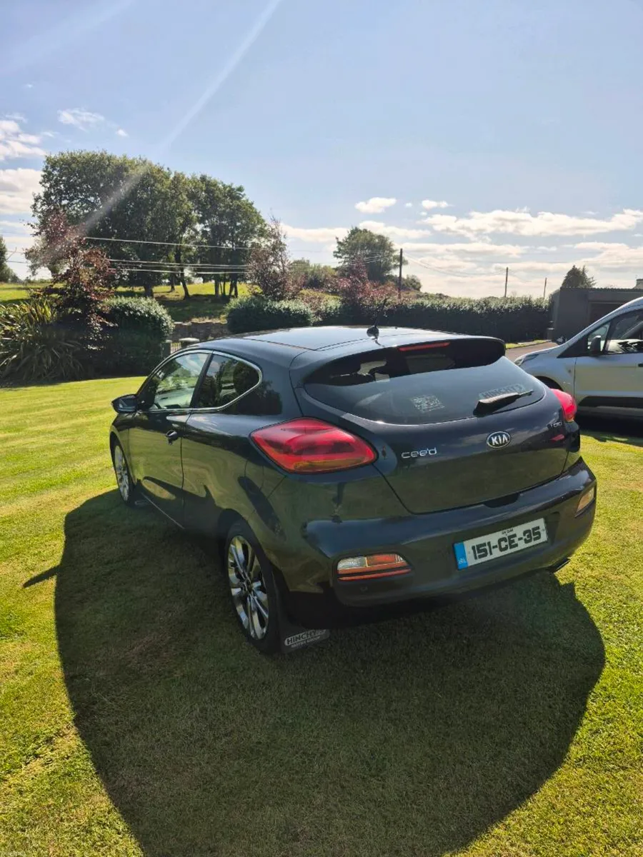 KIA PRO CEED DIESEL - Image 3