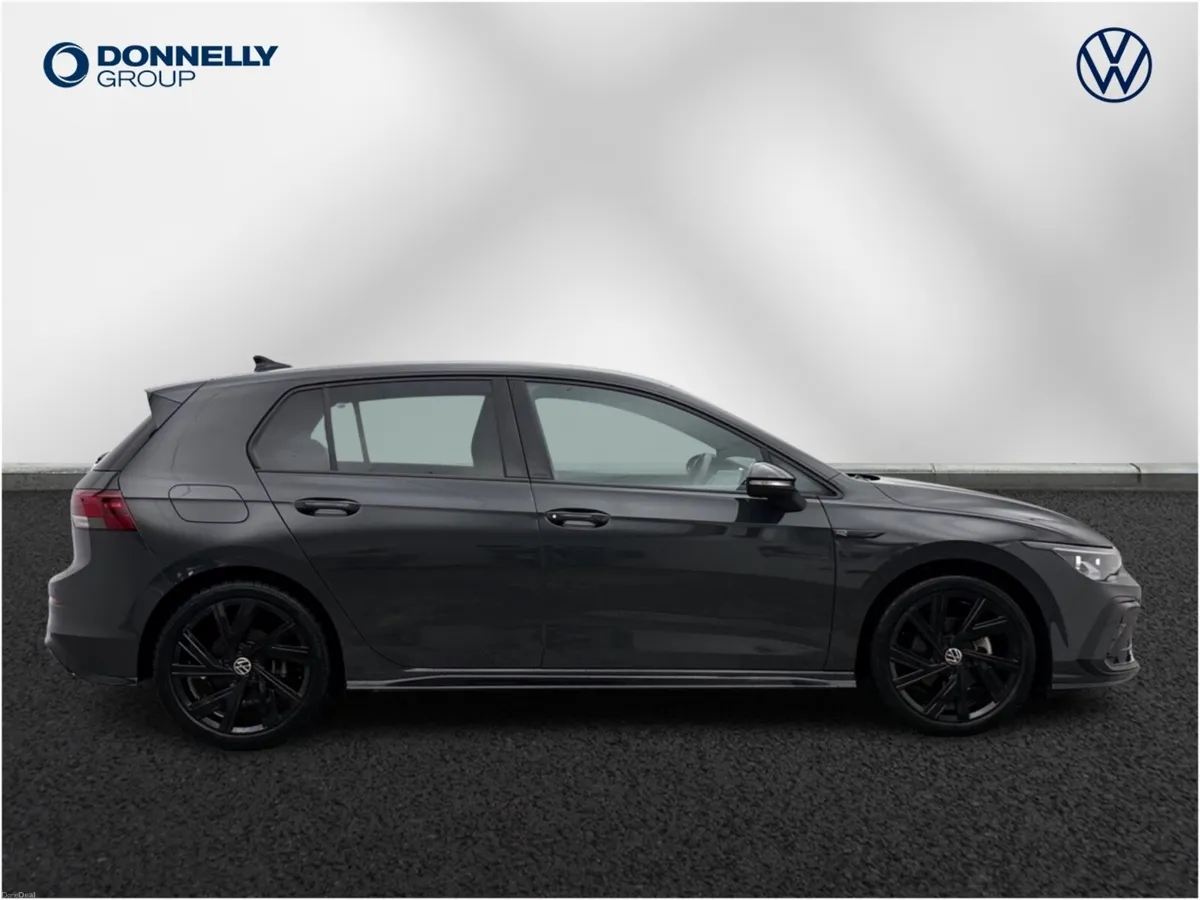 Volkswagen Golf 1.5 eTSI 150 Black Edition 5dr DSG - Image 4