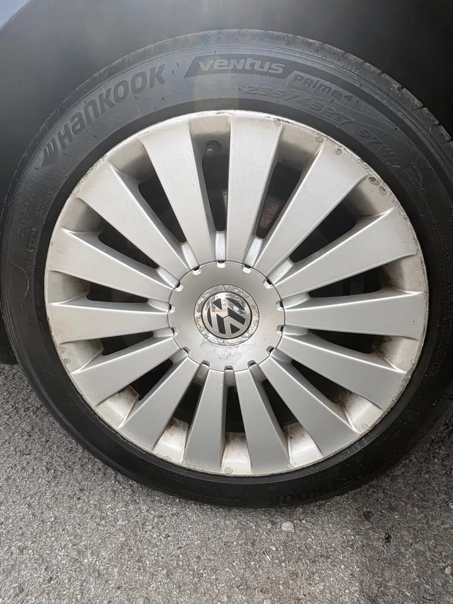 Volkswagen Passat 2009 - Image 5