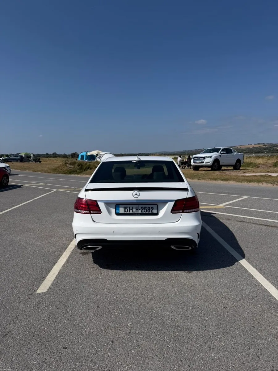 Mercedes Benz E220d - Image 3