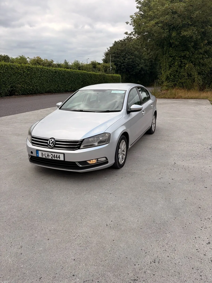 Volkswagen Passat - Image 4