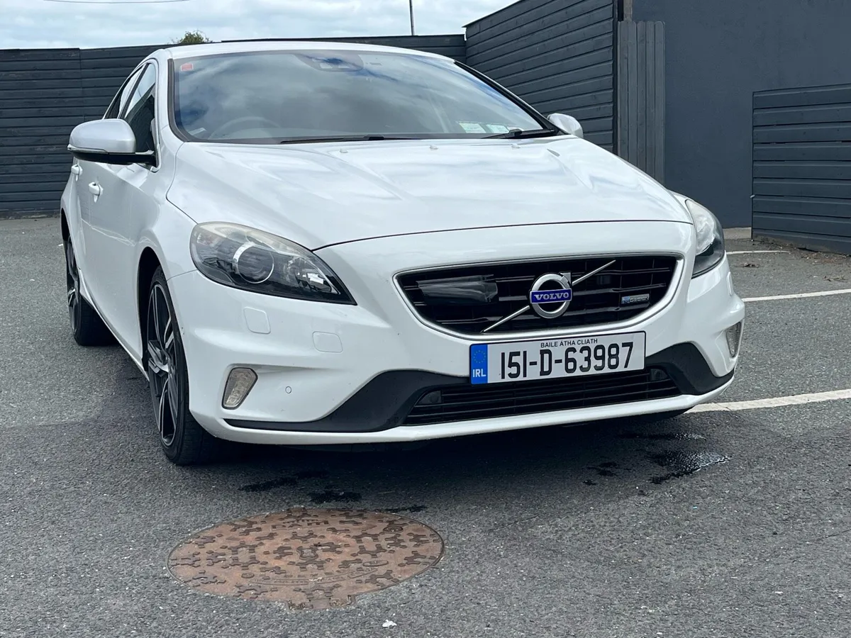 Volvo V40 **T5 R Design*ICE WHITE**Auto*2015 - Image 5