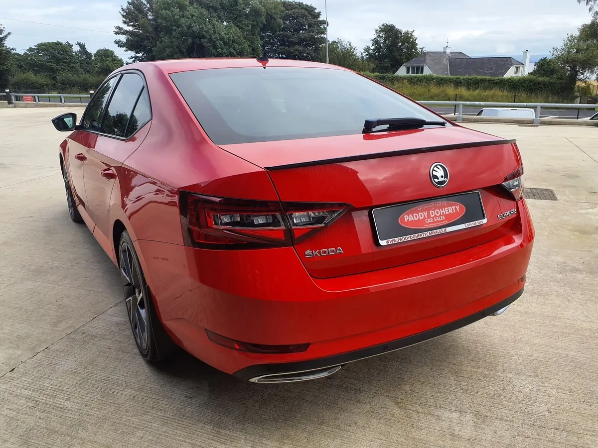 Skoda Superb 2017 - Image 3