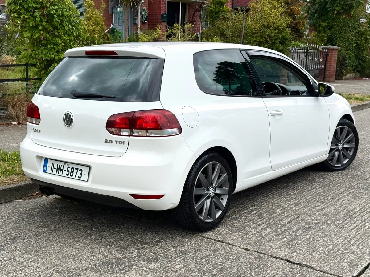 11 VW Golf 2.0 TDi Highline Nct Tax - Image 3